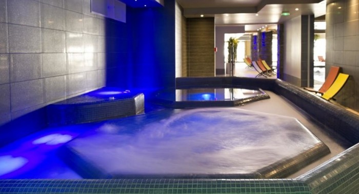 Le Cristal de L'alpe Apartment, Alpe d'Huez ski chalet, image 7